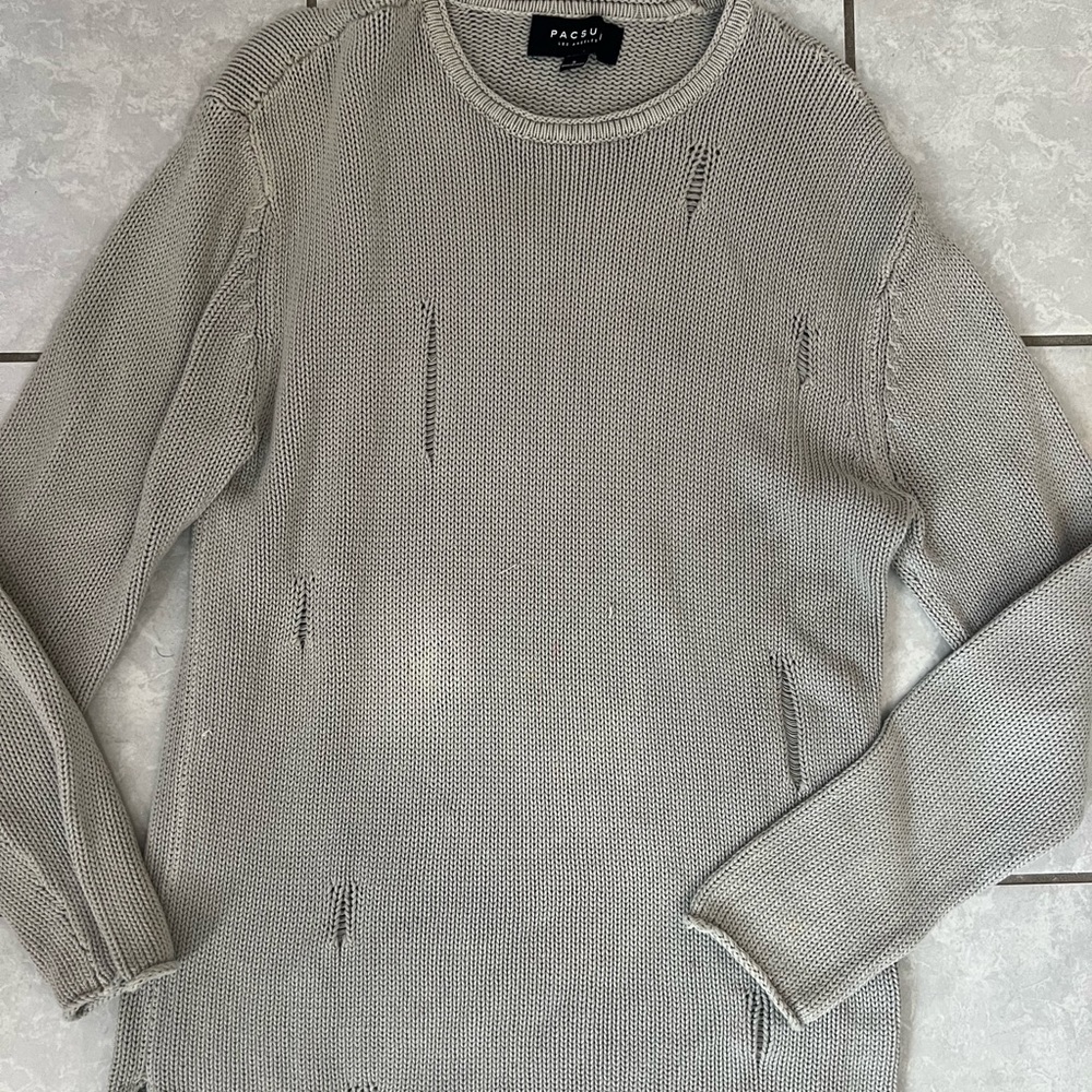 Pacsun men’s distressed shirt in size small